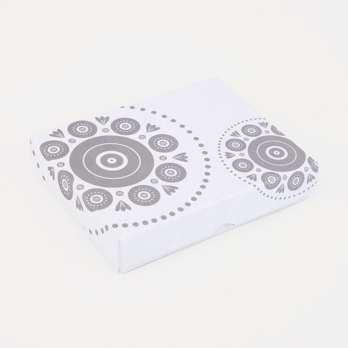 Кошелёк женский на кнопке, цвет молочный