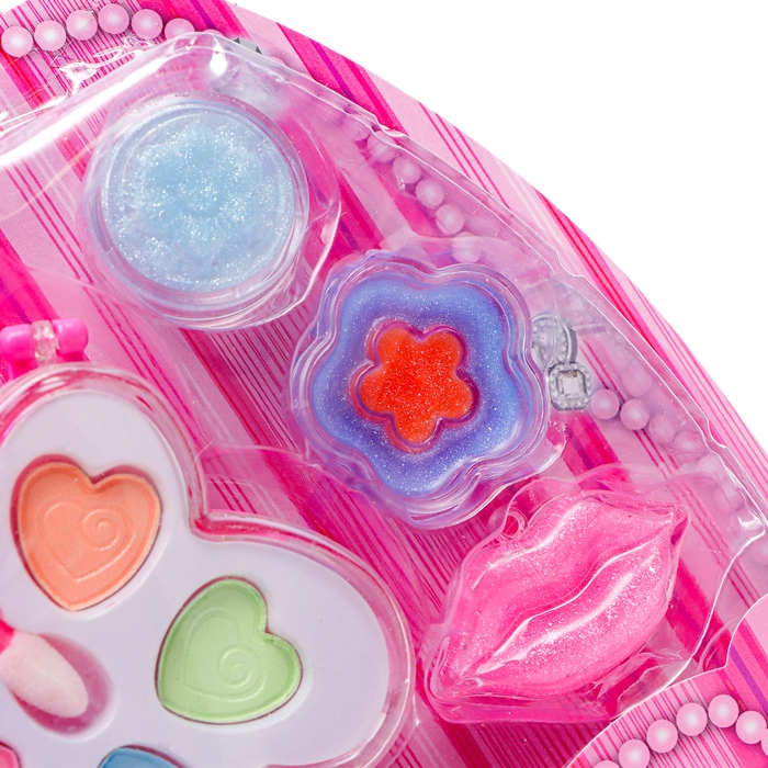 Набор косметики для девочки «Цветочек и аксессуары» Набор косметики для девочки «Цветочек и аксессуары»