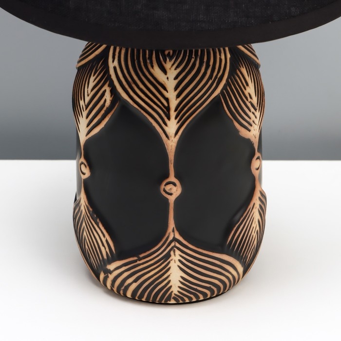 Настольная лампа Настольная лампа "Анфия" Е14 40Вт черно-золотой 20х20х32 см