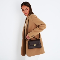 Сумка-мессенджер на магните, цвет коричневый