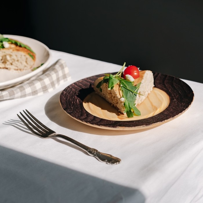 Тарелка деревянная Mаgistrо, 21 см, из цельного массива кедра Тарелка деревянная Mаgistrо, 21 см, из цельного массива кедра