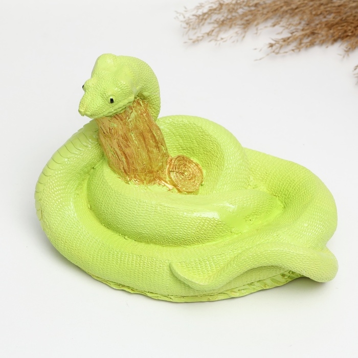 Фигура "Змея на ветке" салатовая, 16х20см