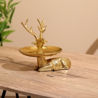 Блюдо для закусок "Олень" алюминий 20х14х19 см Блюдо для закусок "Олень" алюминий 20х14х19 см