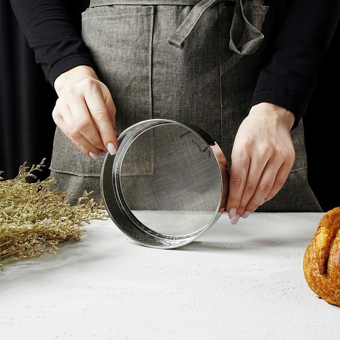 Сито для просеивания Доляна «Металлик», d=13,5 см, цвет серебристый Сито для просеивания Доляна «Металлик», d=13,5 см, цвет серебристый