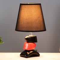 Настольная лампа "Дасия" E14 40Вт черно-красный 18х18х29 см RISALUX