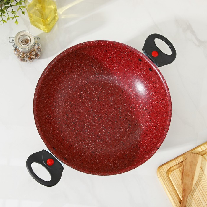 Казан, 4 л, d=28 см, стеклянная крышка, две съёмные ручки, цвет красный Казан, 4 л, d=28 см, стеклянная крышка, две съёмные ручки, цвет красный