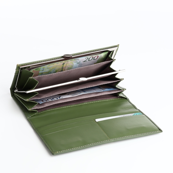 Кошелёк женский на магните, цвет зелёный Кошелёк женский на магните, цвет зелёный