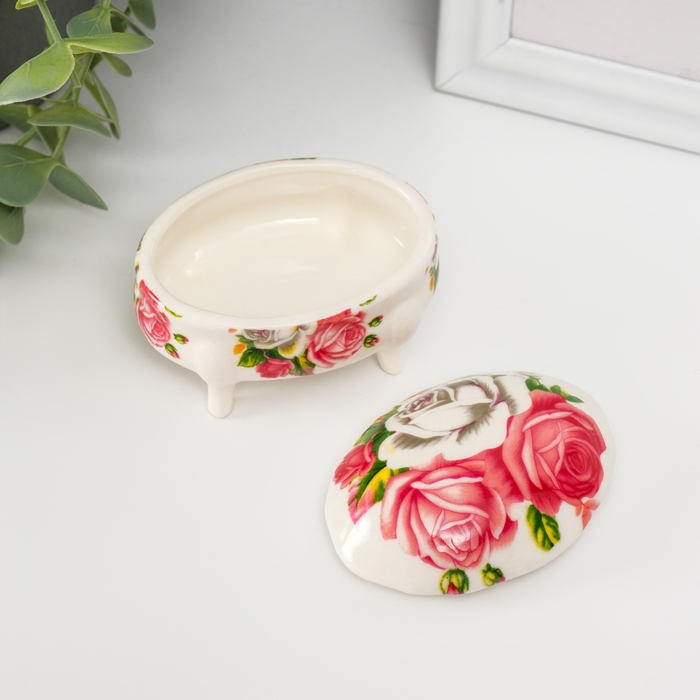 Шкатулка керамика на ножках Шкатулка керамика на ножках "Бархатные розы" 6,1х7,7х4,8 см