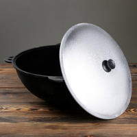 Казан чугунный, 12 л, плоское дно, алюминиевая крышка Казан чугунный, 12 л, плоское дно, алюминиевая крышка