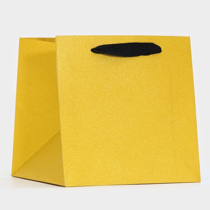 Пакет подарочный новогодний под торт, 20 х 20 х 20 см. Пакет подарочный новогодний под торт, 20 х 20 х 20 см.