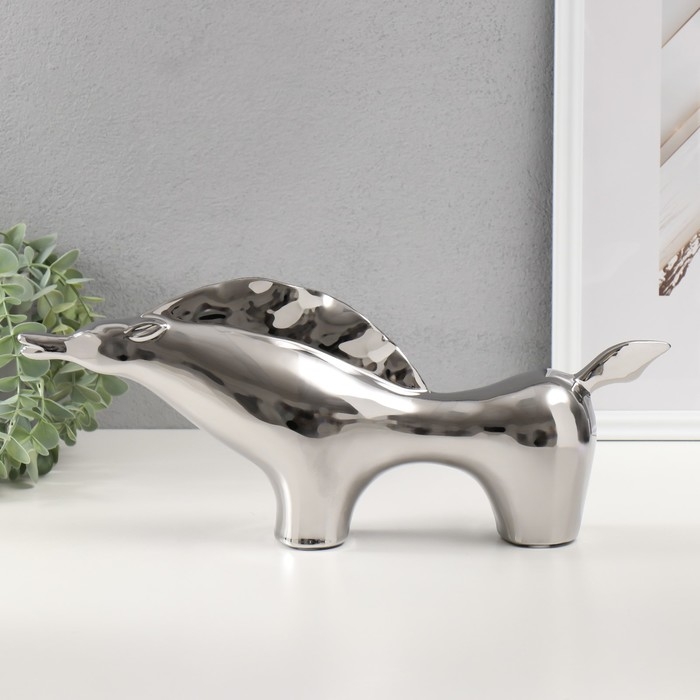 Сувенир керамика Сувенир керамика "Целеустремленный конь" серебро 7х39,5х17 см