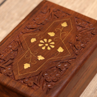 Шкатулка дерево "Муза" 15х10х6 Шкатулка дерево "Муза" 15х10х6