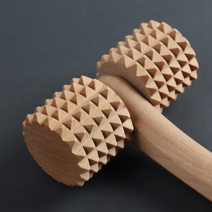 Массажёр &laquo;Каток&raquo;, 20 &times; 9 &times; 4 см, деревянный, зубчатый