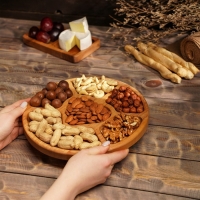 Подарочный набор деревянной посуды Adelica, менажница 6 секций, менажница 2 секции, подставка для посуды, масло в подарок, берёза Подарочный набор деревянной посуды Adelica, менажница 6 секций, менажница 2 секции, подставка для посуды, масло в подарок, берёза