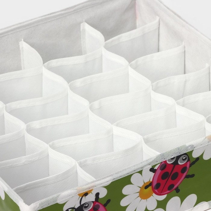 Органайзер для хранения белья Доляна &laquo;Божьи коровки&raquo;, 24 ячейки, 30&times;33&times;10 см, цвет зелёный