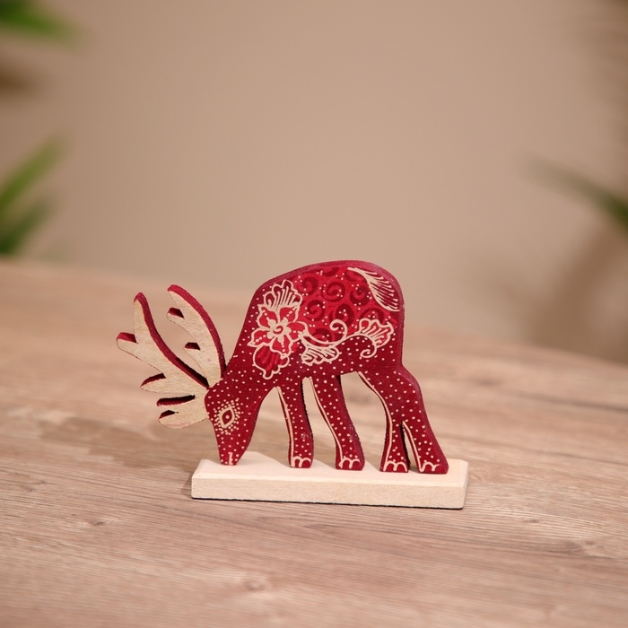 Сувенир Сувенир "Олень" на подставке, дерево 13х4х9 см