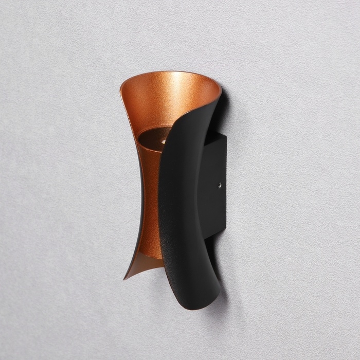 Светильник фасадный &laquo;Элегант&raquo;, FSD-090, 6 Вт, 3000К, IP65, 220 В, металл, черно-золотистый   1008543