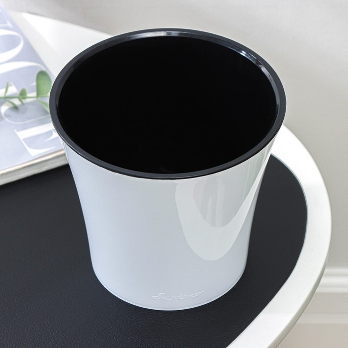 Кашпо для цветов со вставкой &laquo;Арте&raquo;, 2 л, цвет бело-чёрный