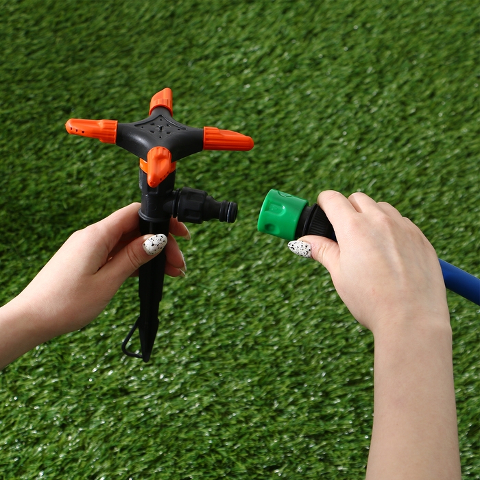 Распылитель 4-лепестковый, под коннектор, пика, пластик, &laquo;Жук&raquo;