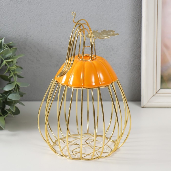 Сувенир вазон металл, керамика Сувенир вазон металл, керамика "Тыква с листочком" оранжевая с золотом 14,3х14,3х21 см