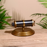 Календарь настольный 14х14х7 см, латунь, алюминий Календарь настольный 14х14х7 см, латунь, алюминий