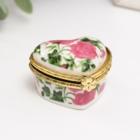 Шкатулка керамика сердце "Розовые розы" 4,2х4,7х3 см Шкатулка керамика сердце "Розовые розы" 4,2х4,7х3 см