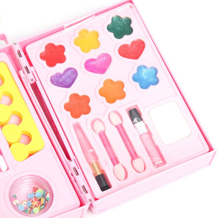 Набор косметики для девочки «Чемоданчик» Набор косметики для девочки «Чемоданчик»
