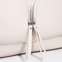 Сумка-тоут на молнии, 3 наружных кармана, цвет молочный Сумка-тоут на молнии, 3 наружных кармана, цвет молочный