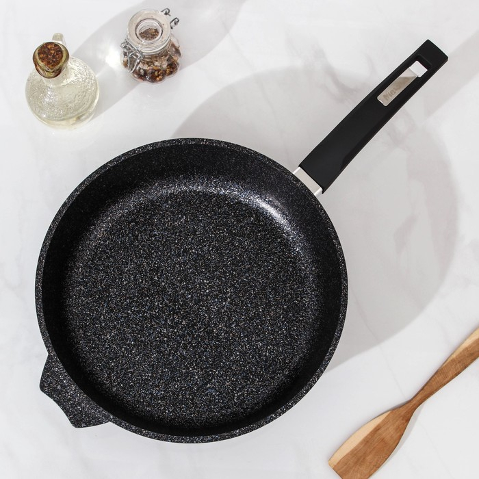 Сковорода &laquo;Гранит Star&raquo;, d=28 см, пластиковая ручка, антипригарное покрытие, тёмно-синий