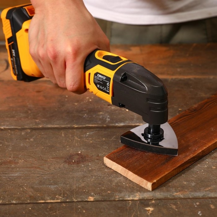 Реноватор аккумуляторный DEKO DKOT20 Multi, 2 Ач, 20 В, 18000 кол/мин, 4 насадки Реноватор аккумуляторный DEKO DKOT20 Multi, 2 Ач, 20 В, 18000 кол/мин, 4 насадки