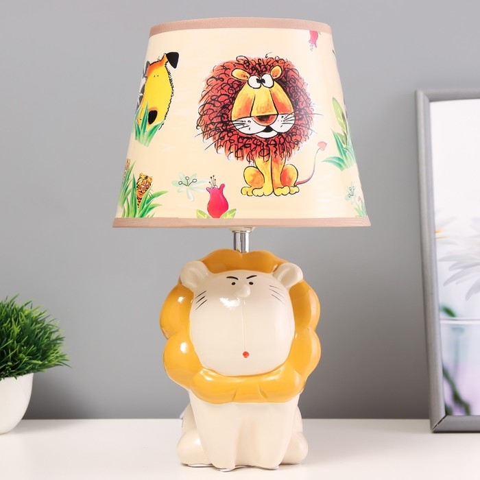 Настольная лампа Настольная лампа "Лев" Е14 40Вт белый 20х20х35см