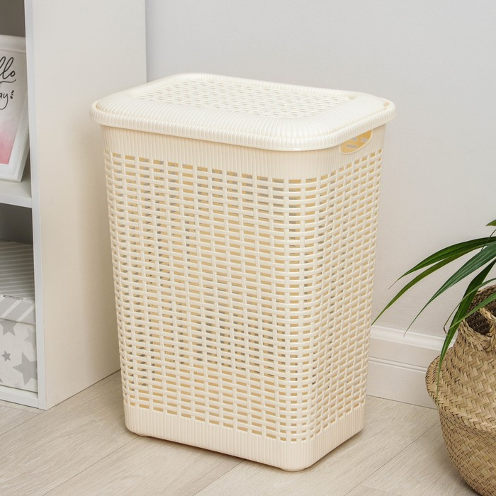 Корзина бельевая с крышкой, 50 л, 42×31×56 см, цвет МИКС Корзина бельевая с крышкой, 50 л, 42×31×56 см, цвет МИКС