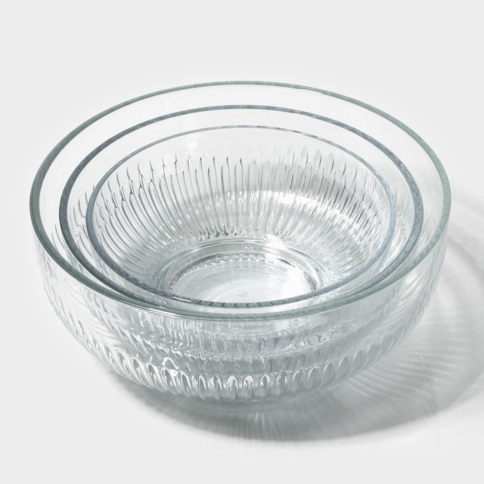 Набор стеклянных салатников с крышкой Lav &laquo;Токио&raquo;, 2,6/1,5/0,8 л, 3 шт