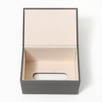 Шкатулка - диспенсер из искусственной кожи, цвет серый 10 х 18 х 10 см (салфетница) Шкатулка - диспенсер из искусственной кожи, цвет серый 10 х 18 х 10 см (салфетница)