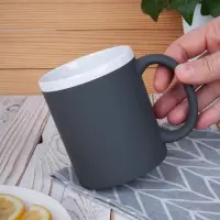 Кружка StopSpot с покрытием софт-тач, серая Кружка StopSpot с покрытием софт-тач, серая