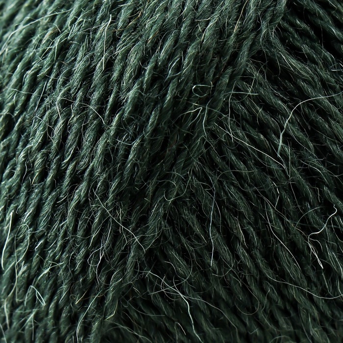 Пряжа "Деревенская" 100% полугрубая шерсть 250м/100гр (381-Лавр)
