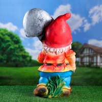 Садовая фигура "Гном с лопатой ВЕЛКОМ" 38х31х70см большой МИКС Садовая фигура "Гном с лопатой ВЕЛКОМ" 38х31х70см большой МИКС