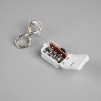 Светодиодная фигура из мишуры &laquo;Подарок красный&raquo; 12 &times; 9 см, 10 LED, батарейки AG10х3 (в комплекте), свечение тёплое белое