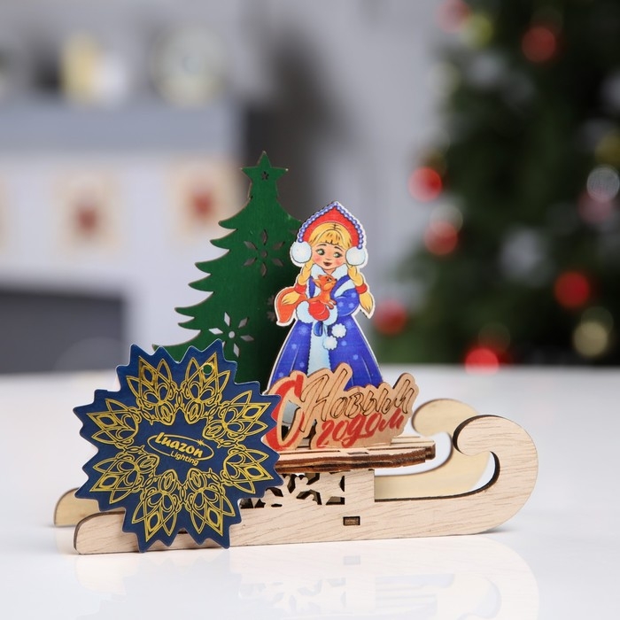 Светодиодная фигура &laquo;Сани со Снегурочкой&raquo; 15.5 &times; 12 &times; 5.5 см, дерево, батарейки LR1130х3 (в комплекте), свечение тёплое белое