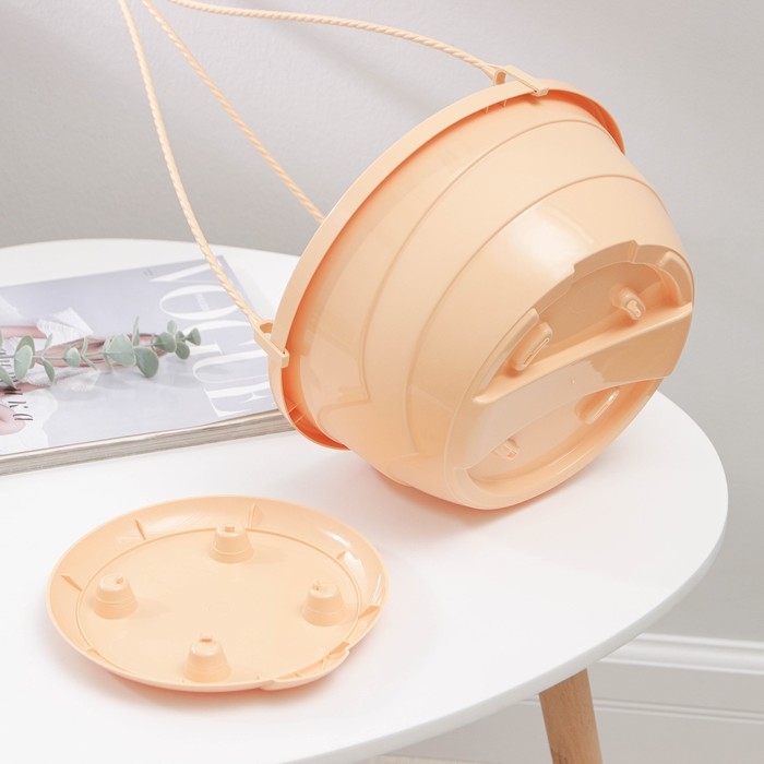 Кашпо для цветов подвесное с прикорневым поливом «Мальва» 4,7 л, цвет кремовый Кашпо для цветов подвесное с прикорневым поливом «Мальва» 4,7 л, цвет кремовый