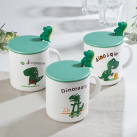 Кружка керамическая с крышкой и ложкой &laquo;Дино&raquo;, 320 мл, рисунок МИКС