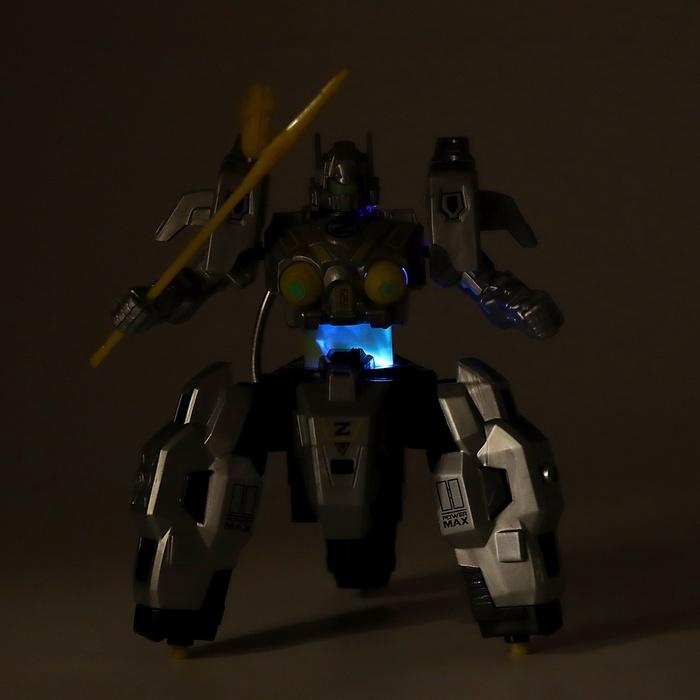 Робот радиоуправляемый &laquo;Киборг&raquo;, световые и дымовые эффекты, работает от батареек