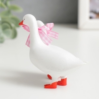 Сувенир полистоун "Белые уточки с бантиками" 8х8х5 см Сувенир полистоун "Белые уточки с бантиками" 8х8х5 см