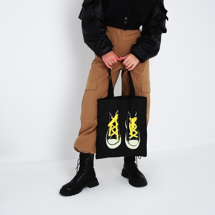 Шопер &laquo;Кеды&raquo;, 35 х 0,5 х 40 см, с лентой, чёрный