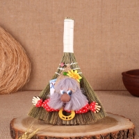 Оберег &laquo;Домовушка&raquo;, на венике, микс