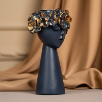 Подсвечник полистоун &laquo;Девушка с венком&raquo; 9,5 х 9,5 х 14 см МИКС