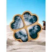 Менажница авторская с эпоксидной пищевой смолой Adelica, 22,5×22,5 см, цельный кедр, рисунок МИКС Менажница авторская с эпоксидной пищевой смолой Adelica, 22,5×22,5 см, цельный кедр, рисунок МИКС