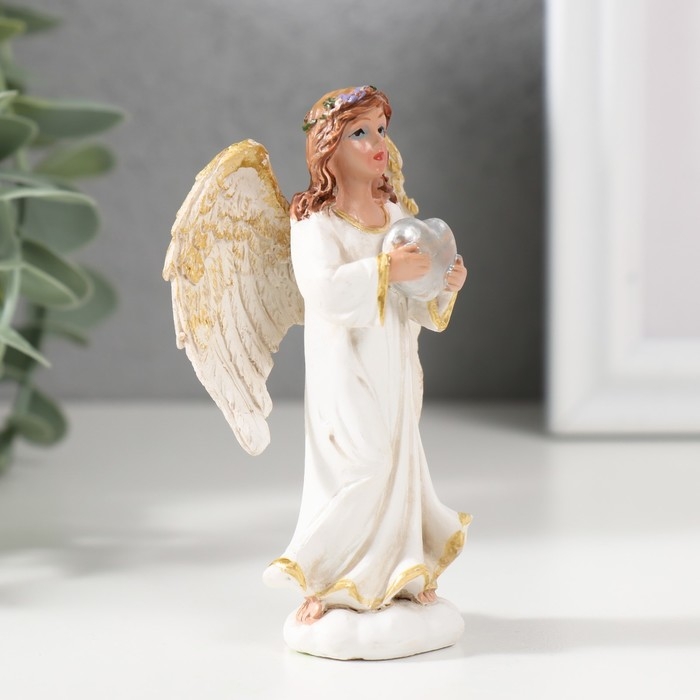 Сувенир полистоун Сувенир полистоун "Ангел-девушка с сердцем" 9х3х4,7 см