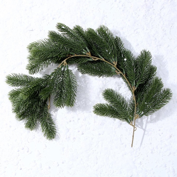 Декор &laquo;Ветвь развесистой ели&raquo;