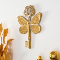 Панно интерьерное полистоун "Ключ с бабочкой" золото с белой патиной 10,5х0,7х15 см Панно интерьерное полистоун "Ключ с бабочкой" золото с белой патиной 10,5х0,7х15 см